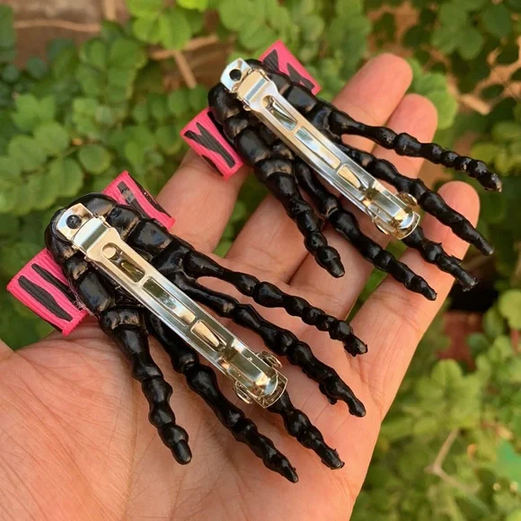 Hair clips skeleton hand hair accessories Halloween Day of Dead Dia de Muertos - Picture 2 of 16